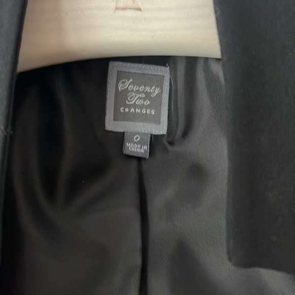 Seventy Two Changes Blazer (0) - Picture 2 of 3